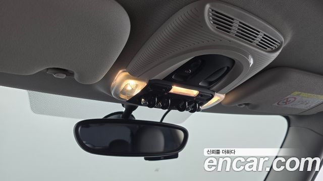 Mini Cooper 2024 — photo 21
