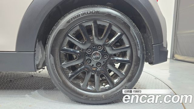 Mini Cooper 2024 — photo 7