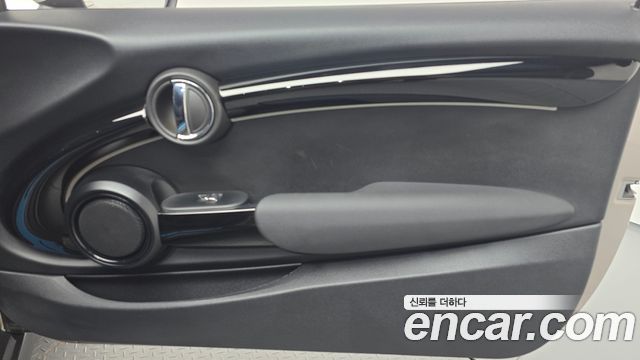 Mini Cooper 2024 — photo 15