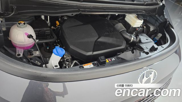 Hyundai Staria 2023 — photo 6