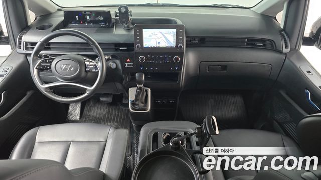 Hyundai Staria 2023 — photo 10