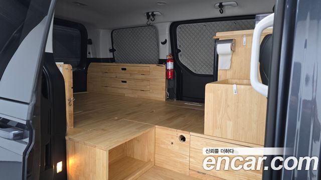 Hyundai Staria 2023 — photo 17