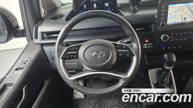 Hyundai Staria 2023 — photo 18
