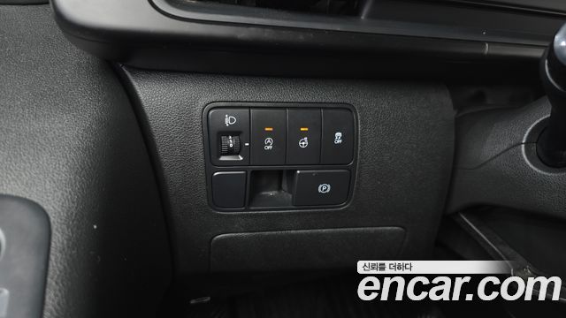 Hyundai Staria 2023 — photo 22