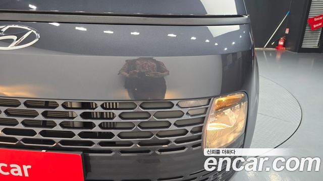Hyundai Staria 2023 — photo 8
