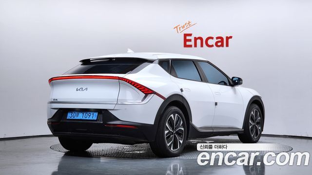 Kia EV6 2022 — photo 2