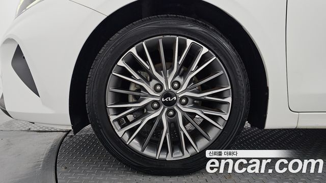 Kia K3 2022 — photo 5