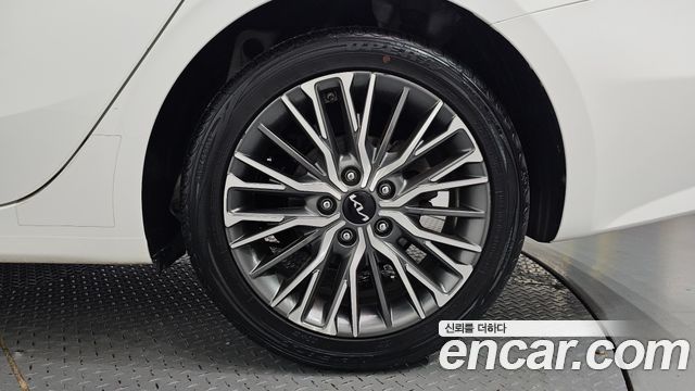 Kia K3 2022 — photo 7