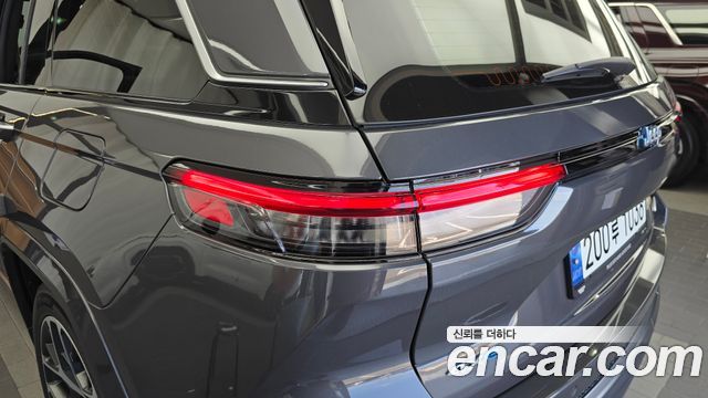 Jeep Cherokee 2023 — photo 9