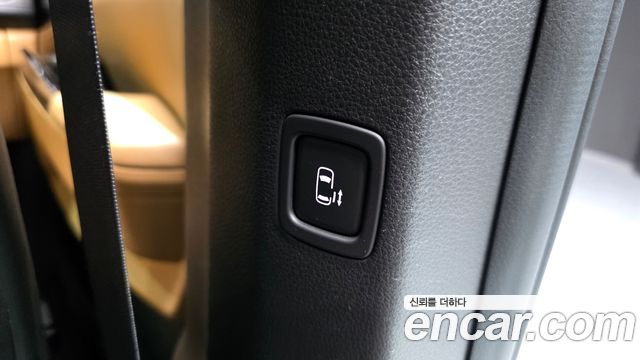 Kia Canival 2023 — photo 18
