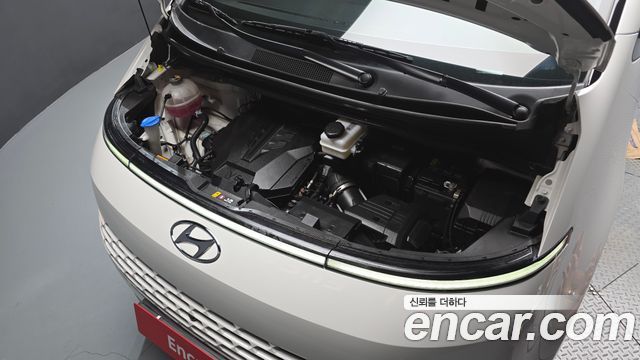 Hyundai Staria 2024 — photo 6