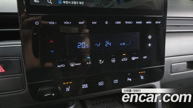 Hyundai Staria 2024 — photo 24