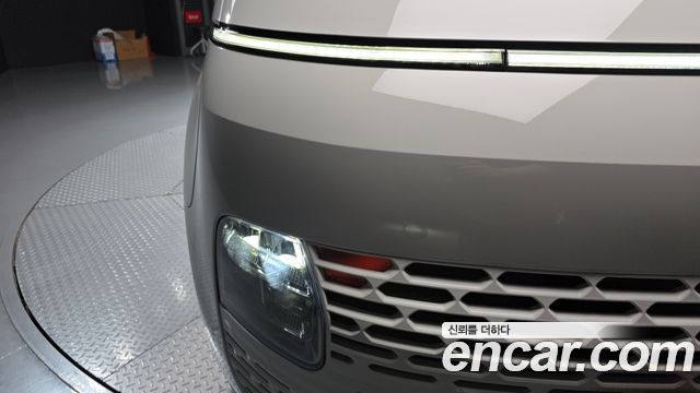 Hyundai Staria 2024 — photo 8