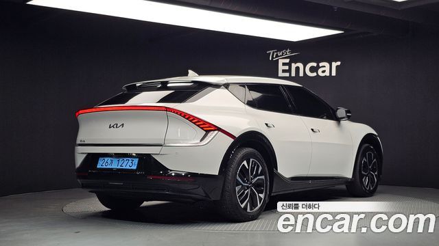 Kia EV6 2022 — photo 2