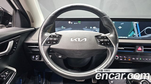 Kia EV6 2022 — photo 19