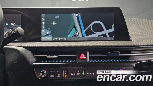 Kia EV6 2022 — photo 20