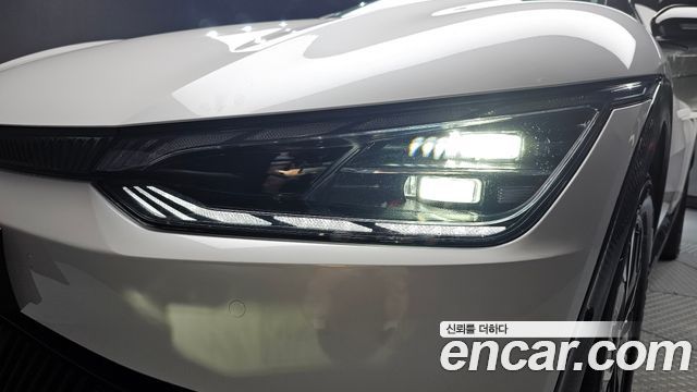 Kia EV6 2022 — photo 8