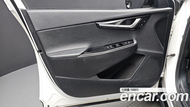Kia EV6 2022 — photo 14