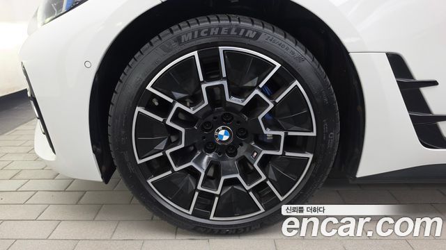 BMW i4 2025 — photo 5