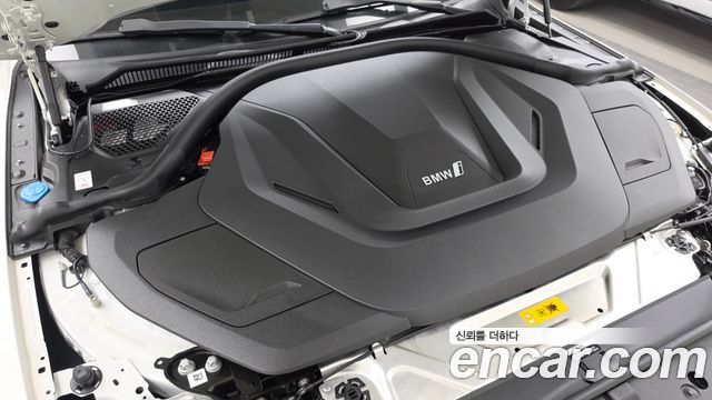 BMW i4 2025 — photo 6