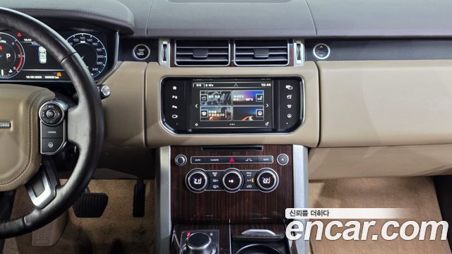 Land Rover Range Rover 2016 — photo 14