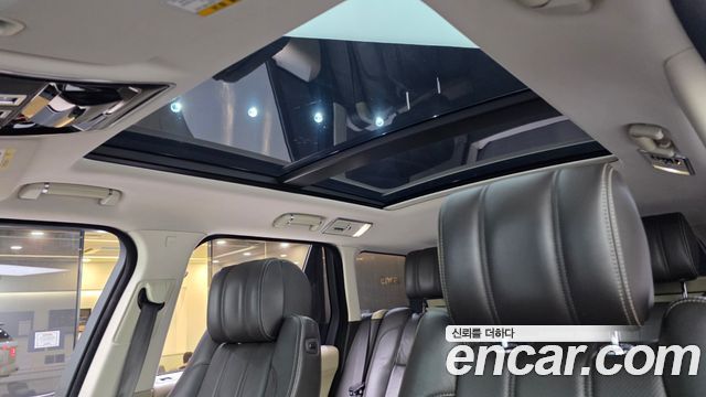 Land Rover Range Rover 2016 — photo 18