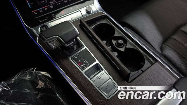 Audi A6 2025 — photo 12