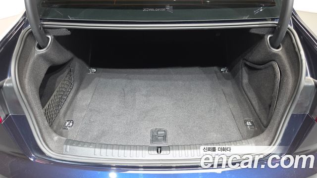 Audi A6 2025 — photo 23