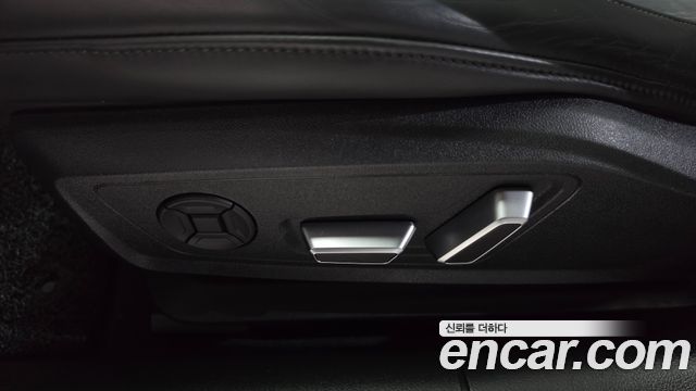 Audi A6 2025 — photo 32