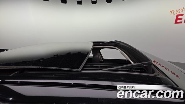 Jaguar F-PACE 2019 — photo 11