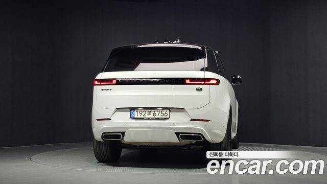 Land Rover Range Rover Sport 2023 — photo 4