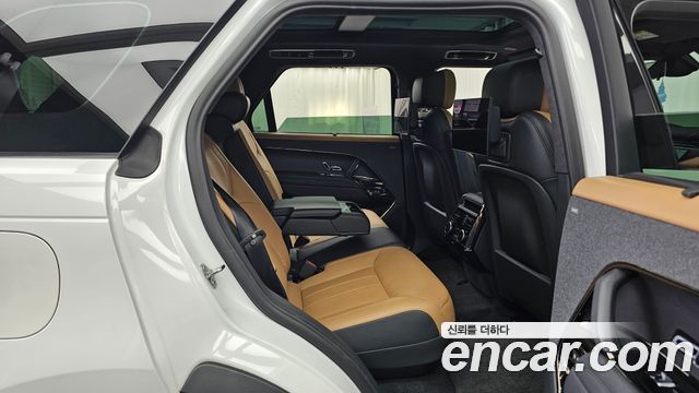 Land Rover Range Rover Sport 2023 — photo 11