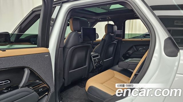 Land Rover Range Rover Sport 2023 — photo 12