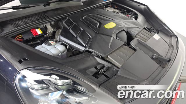 Porsche Cayenne 2020 — photo 6