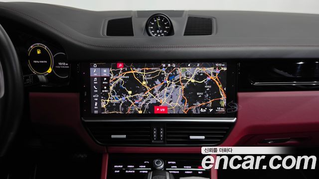 Porsche Cayenne 2020 — photo 13
