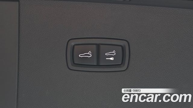 Porsche Cayenne 2020 — photo 16