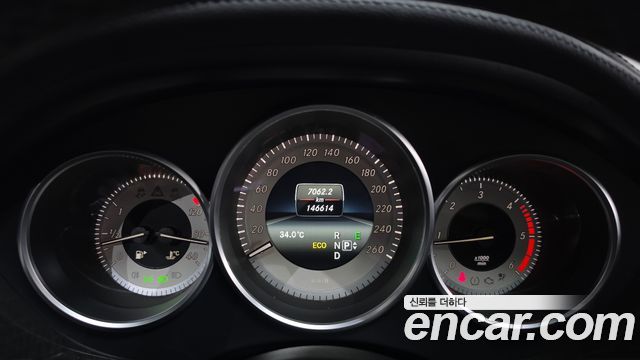 Mercedes-Benz CLS-Class 2014 — photo 8