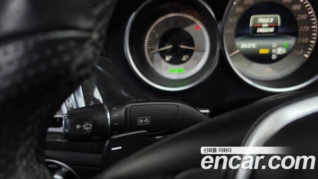 Mercedes-Benz CLS-Class 2014 — photo 17