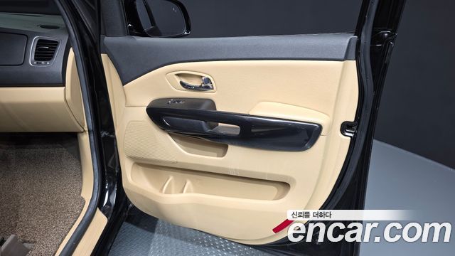 Kia Canival 2018 — photo 15