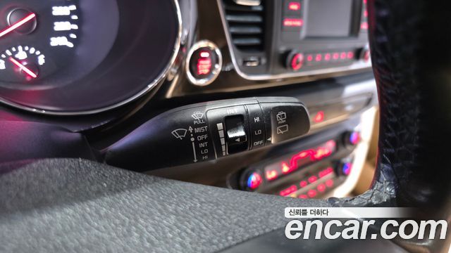Kia Canival 2018 — photo 29