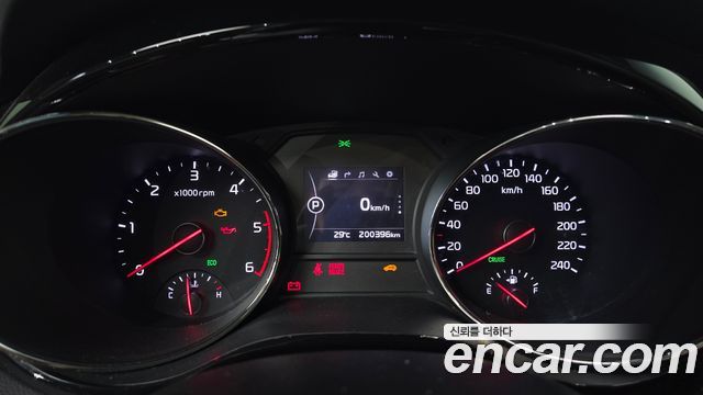 Kia Canival 2016 — photo 8