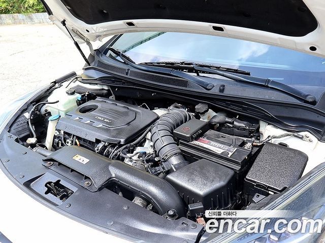 Hyundai i40 2016 — photo 20