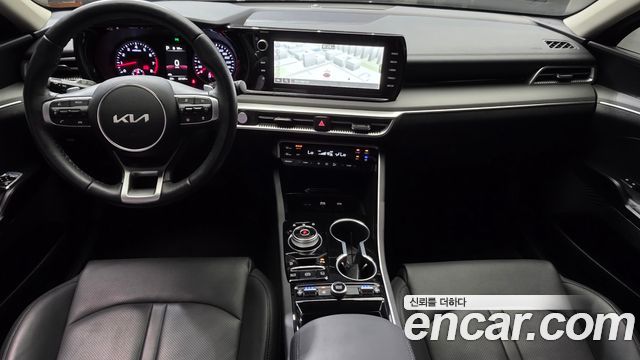 Kia K5 2023 — photo 10