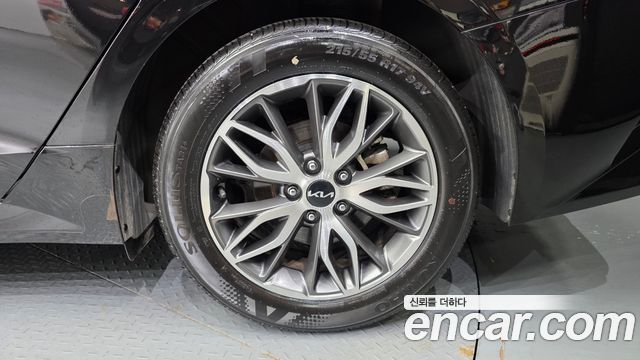 Kia K5 2023 — photo 7