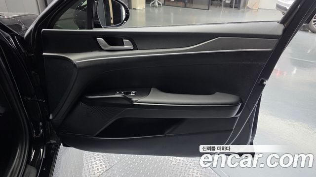 Kia K5 2023 — photo 15