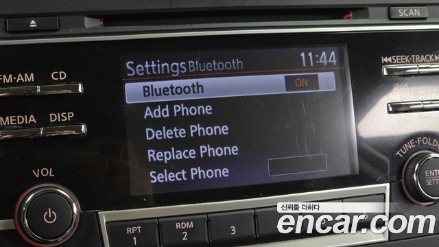 Nissan Altima 2017 — photo 16