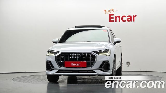 Audi Q3 2022 — photo 3