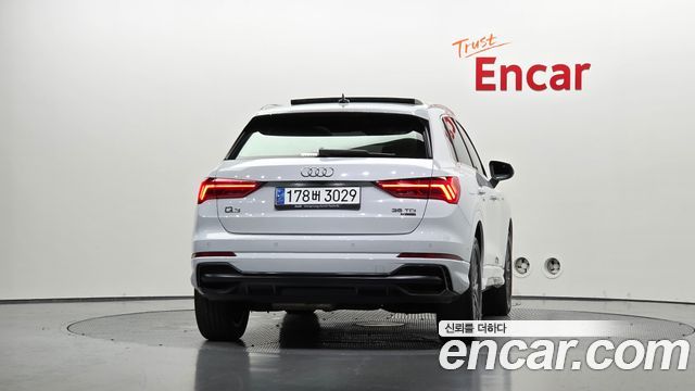 Audi Q3 2022 — photo 4