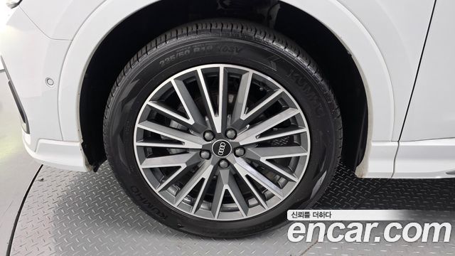 Audi Q3 2022 — photo 5