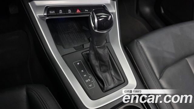 Audi Q3 2022 — photo 9